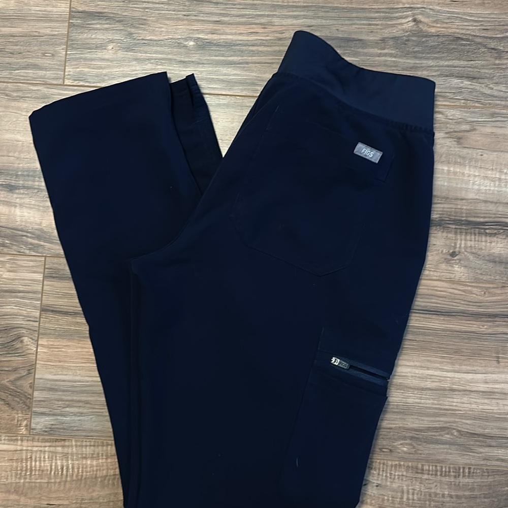 FIGS Navy Yola 2.0 Size Small Regular Scrub Pants Women’s